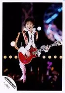 J-FRENDS / Shigeru Kijima / Live Photo, Whole Body, Costume Black Gold Red White, Both Hands Guitar, Body Facing Right, Face Facing Left, Showing Teeth / Official Official photo