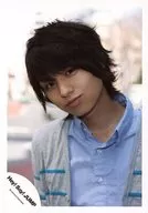 Hey! Say! JUMP / Kei Inoo / Bust up / Costume gray / Blue shirt / Face tilt / Mouth closed / Outdoor / Official Official photo
