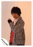 Hey! Say! JUMP / Kei Inoo / Upper Body / Costume Gray. Pink. Red, Left Hand Up, Body Left Facing, Mouth Closed / Official Official photo