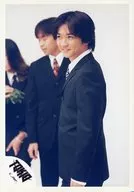 TOKIO/ Taichi Kokubun / Knee Top, Clothes Black, White, Suit, Left Side, Tooth Show, Back Member, Background White/Official Official photo