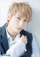 AAA / Shinjiro Atae / Bust Up / Right Hand Chest / Neck Tilt / MEN'S NA-TION Project 『 Proud but Empty. 』 Venue Limited 1 st Sales Official photo