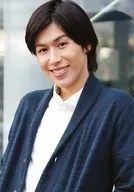 Keisuke Kaminaga / Upper Body / Costume Black / White / Left Facing / Smiling Face / Outdoor / Film 「 EIKEN BOOGIE ~ Tearful Return Match ~ 」 Completion Exhibition Event Sale Bromide