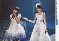 Morning Musume.' 17 / Haruna Iikubo / Miki Nonaka / Kneecap / White navy costume / Nonaka is on the left hand Mike / Iikubo is on the left hand / Morning Musume.' 17 『 Official photo "Morning Musume.' 16 Concert Tour Autumn ~ My Vision ~" Live Version Part 6 』.