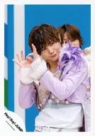 Hey! Say! JUMP / Ryosuke Yamada / Upper Body / Costume Purple Gold White / Both Hands Round / Finger Matching / Neck Tilt / Body Facing Left / Eye View Right / Background Blue White / "Chau #" / Official Official photo