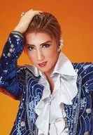 寶塚歌劇團(宙組)/真風涼帆/托高·背景橙/宙組公演"靜靜照片