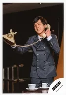 Arashi / Kazuya Ninomiya / Above-the-knee ・ Costume black ・ Gray ・ Left hand receiver ・ Phone ・ Eye left / 『 I'll be there 』 PV & Jacque Photo / Official Official photo