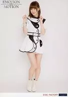 モーニング娘。’16/生田衣梨奈/全身・衣装白・黒・両手グー・曲げ・背景白・2Lサイズ/「モーニング娘。’16コンサートツアー春～EMOTION IN MOTION～」ソロ2L判生写真セットD