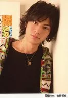 D-BOYS / Tetsuya Makita / Upper Body / Costume : Black, Green, White, Necklace, Leaning against the Wall / Official Official photo