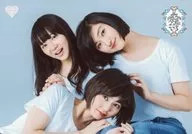 Private Ebisu Junior High School / Ayaka Yasumoto / Utaho Kobayashi / Riko Nakayama / "Private Ebisu Junior High School Official Pamphlet Vol. 9 IDOL march HALLTOUR2017 ~ I am here with you now" Special Official photo