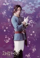 Hirofumi Araki / Por encima de las rodillas, vestido azul, blanco, manga izquierdo, cuerpo hacia la derecha, fondo púrpura, Character Tector Shot / Stage "Smile Mermaid" Trading Bromide