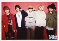 DISH///集合(5人)/横型・膝上・服装红・黑・白・灰色・卡其色・帽・中心北村左右臂・背景红/"DISH//2017 Spring Tour『实食会』>生写真实食会B SET