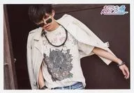 Super Express / Kai (Ogasawara Sea) / Horizontal, Upper Body, Costume White, Sunglasses, Left Hand Spread / Special Official photo Set Kai 23rd Birth Anniversary Ver