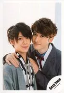 SeXyzone / Satoshi Matsushima / Marius Yo / Bust-up / Marius Bring your face closer to Matsushima / 17 Summer Matsushima Satoshi / Marius Yo "Summer Paradise 2017" goods shooting off-shot / official Official photo