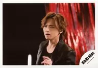 KinKi Kids / Koichi Domoto / Horizontal ・ Bust up ・ Costume black ・ Left hand chest area / "The Red Light" PV & Jacque shooting off-shot / Official Official photo