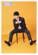 Super Express / Yusuke Fukuda / Body, Sitting, Costume Black, White, Double-Handed Chair, Mouth, Background Yellow / Yusuke 21 st Birth Anniversary Special Official photo Set