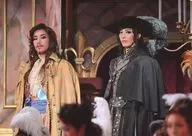 寶冢歌劇團(月組)/紫門Yuriya·月城橋/橫型·現場照片·上半身·紅黃色米色服裝·黑灰色服裝·二人並排·2L尺寸/月組東京公演「All for One」舞台照片