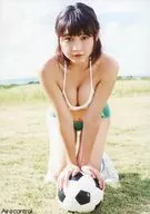 Tomona Morioka / "Air Control" with whole body, costume yellow, green, soccer ball with both hands, kneeling and logo / DVD "Beautiful Sister" special Official photo