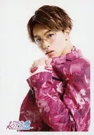 Super Express / takuya (Takuya Kusakawa) / Upper body, Costume Pink, Glasses, Left Side, Left Hand Chin / Special Official photo Set takuya 23 rd Birth Anniversary Ver