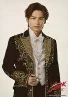 Kinki Kids / Koichi Domoto / Upper body / Costume black platinum / right hand belly / Background white / "Endless SHOCK 2017" original photo