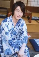 Hiroki Suzuki / Kneecaps / Seats / Costumes : White Blue / Yukatas / Right Facing / Mouth Closing / 2.5 Dimension Men's Recommendation TV Bromide Vol. 6