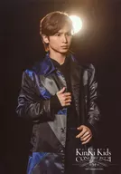 KinKi Kids / Koichi Domoto / Upper body / Costume black blue / Right facing / Right hand jacket / Background black / "KinKi Kids Concert 20.2.21 ~ Everything happiness for a reason ~" original photo