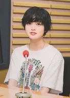 Yurina Hirate / Bust up / Costume white / Under both hands / 2L size / [20171020 update] / Keyakizaka46, this is Yurakucho Hoshizora Broadcasting Station Konpurin Bromide A