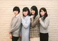 平手友梨奈・斋藤冬优花・织田奈那・长泽菜菜香/横型・膝上・左向・2L尺寸/【20171110更新】/欅坂46这里是有乐町星空广播电台Kon布丁明信片