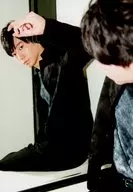 Hiroshi Yazaki / Above the Knee / Black Costume / Right Hand Up / Mirror / Sitting / THE YASHIRO CONTE SHOW 「 Maoh Conte 」 Bromide