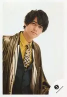 傑尼斯Jr./高橋海人/豐胸衣裝金身體稍稍向右/18初春傑尼斯Jr."JOHNNYS'Happy New Year IsLAND>場刊&商品攝影特集/官方生寫真