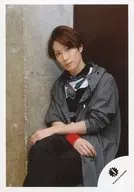 Johnnys Jr. / Sho Watanabe Ta / Above-the-knee ・ sitting ・ costume grey ・ both hands above-the-knee ・ legs / 18 Early Spring Johnnys Jr. "JOHNNYS' Happy New Year ISland" pamphlet and goods shooting off-shot / official Official photo