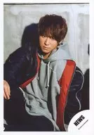 NEWS / Keiichiro Koyama / Knee-Up, Sitting, Costume Navy Gray, Right and Right Knee-Up / "LPS" PV & Jacque Shooting Off-shot / Official Official photo