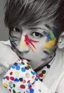 Blu-BiLLioN/Seika/顔アップ・衣装白・左向き・左手上げ・顔にペイント・モノクロ/Blu-BiLLioN 6th Anniversary TOUR「Gift」生写真セット
