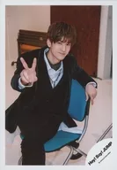 Hey! Say! JUMP / Hiroto Nakajima / Above-the-knee, sitting, costume dark blue, right hand piece / "マエヲムケ" PV & Jacque shooting off-shot / Official Official photo