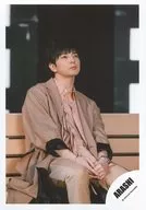 Arashi / Matsujun / Knee-Up / Sitting / Costume Beige / Between both hands and feet / "Find The Answer" PV & Jacque Shooting Off-Shot / Official Official photo