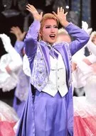 Takarazuka Revue (Star Group) / Hiroki Nanami / Live Photo / Kneecap / Costume Purple White / Right Direction / Both Hands Head / Per / Mouth Opening / 2L Size / Star Group Tokyo International Forum Hall C Performance 「 Love & Dream 」 -I. Sings Disney/II. Sings TAKARAZUKA - Stage Photo