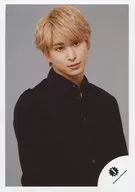 ジャニーズJr./佐久間大介/バストアップ・衣装紺・体やや右向き/18春 長谷川純・Snow Man・ジュニア 「滝沢歌舞伎2018」パンフレット撮影オフショット/公式生写真