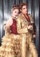 Takarazuka Revue (Hanagumi) / Rio Asumi / Ayase Senna / Bust Up / Background Silver / Hanagumi Hakata-za Performance 「 Akanesasu Murasaki no Hana 」 「 Sante! 」 Still Photo