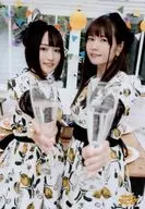 petit milady/悠木碧・竹達彩奈/膝上・衣装白・黄・グラス差し出し/セットB/「petit milady 5周年記念スペシャルイベント 弾けろ!プチパリ・ミュージックアワード!」会場販売ブロマイド