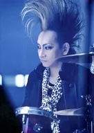 BUCK-TICK/ヤガミトール/バストアップ・左向き・両手下・ドラム/「BUCK-TICK 2018 TOUR No.0」ランダムトレカ Ver.2