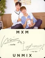 MXM/イム・ヨンミン、キム・ドンヒョン/横型・膝上・座り/CD「UNMIX」封入特典フォトカード