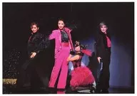 Takarazuka Revue (Snow Group) / Gathering / Live Photo / Horizontal / Entire Body / Center Black and White Costume / Both Hands / 2L Size / Snow Group Grand Theater Performance 「 Triumphal Arch 」 「 Gato Bonito! 」 Stage Photo