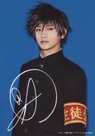 Mount Matsumoto (Ritsu Kageyama) / Upper Body / Blue Background / Printed with signature / Character Manager Shot / Stage "Mob Psycho 100 ~ Back Side to Back Side ~" 3 times repeated viewing bonus photo