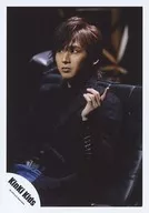 Kinki Kids / Koichi Domoto / Upper Body, Sitting, Costume Black Blue, Left Hand Index Finger Standing, Body Left Facing, Eye Left / Official Official photo