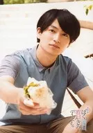 Ryo Matsuda / Upper Body / Costume / Blue Gray / Sitting / Right Hand Food / Recitation play 「 Koi no Yomi 『 I'm going on a date with you tomorrow, yesterday 』 」 Date BROMIDE