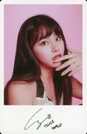 Twice / Chae-young / White Frame / Card Bottom Print with signature / CD "YES or YES" Reservation Privilege Toleka