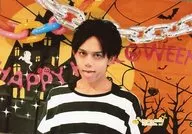 39 : Musume. / White clothes / Halloween costume and logo "musumen." / Official Official photo