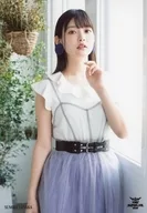 Sumire Uesaka / Kneecaps / White / Purple / Left Hand Up / 「 KING SUPER LIVE 2018 」 Bromide