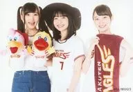 Wake Up, Girls! Group (3 people) / Horizontal, Knee-High, Takagi, Yoshioka, Yamashita, Takagi, Both Hands Puppet, Yamashita Towel / Tohoku Rakuten Golden Eagles ×WUG! Sendai Limited Bromide 2018