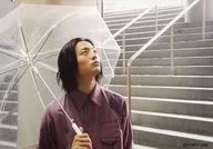 Ryo Ryusei / Horizontal Type / Bust Up / Costume Purple / Right Direction / Right Hand Umbrella / Face Up / Steps / Official Official photo
