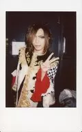 D/HIDE-ZOU / Upper Body / Costume White / Black / Block Check Pattern / Body Facing Left / Left Hand Piece Breast / Back Door / Raw Cheki